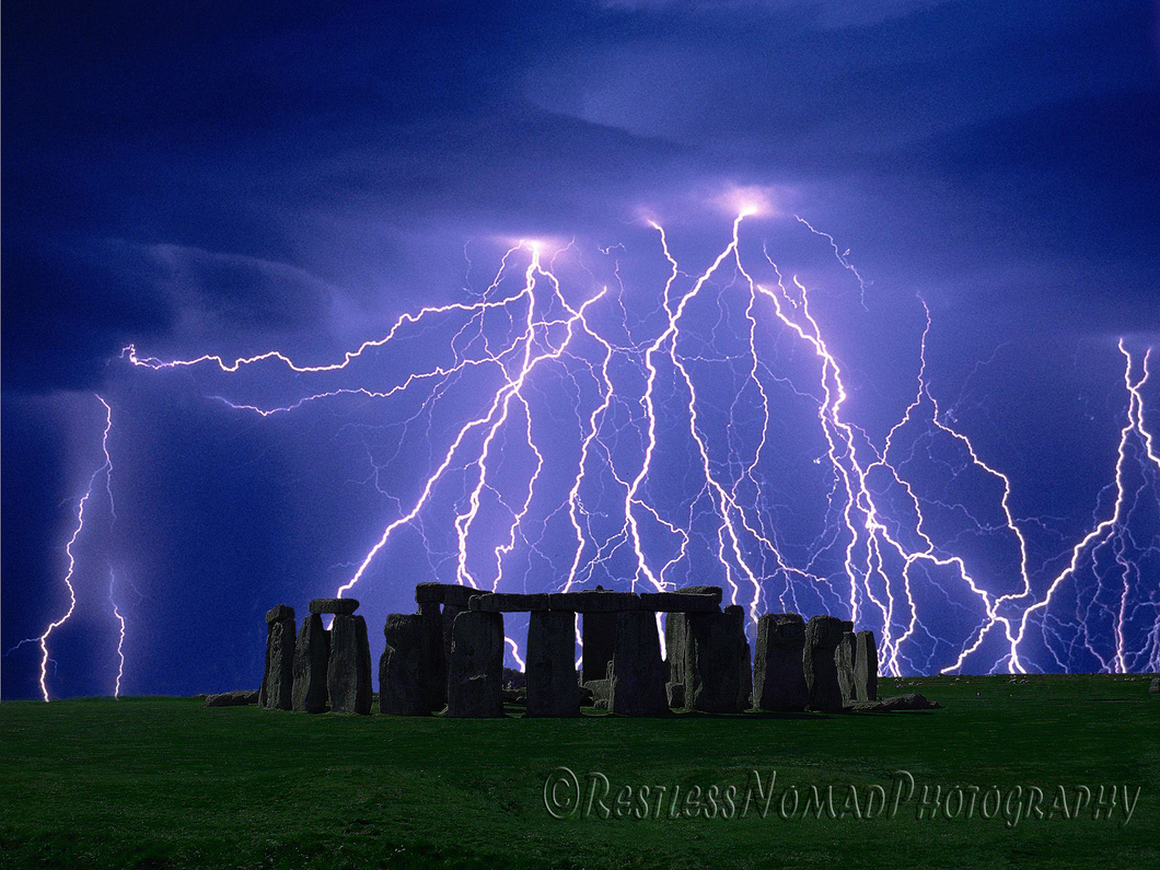 RestlessNomadPhotography - Stonehenge - Wiltshire England