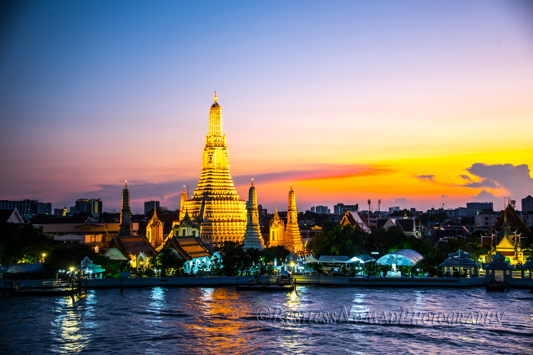 RestlessNomadPhotography - Temple of the Dawn - Bangkok Thailand